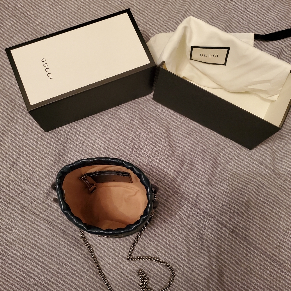 [SOLD] Gucci limited edition bucket bag - Picture 10 of 16